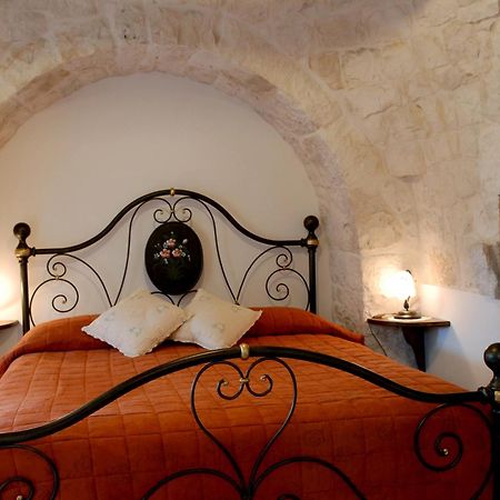 I Trulli Del Nonno Michele Guest House Alberobello Room photo