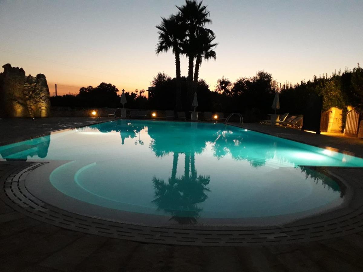 I Trulli Del Nonno Michele Guest House Alberobello Exterior photo